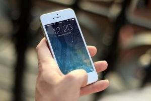 Pouvez-vous installer ios 8 sur iphone 4?