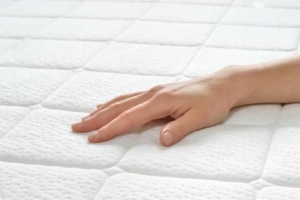 Comment nettoyer un matelas avec du bicarbonate de soude