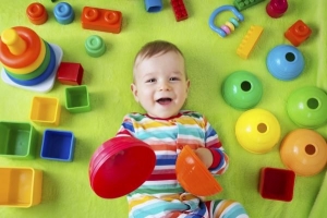 Comment éduquer les enfants avec des jouets