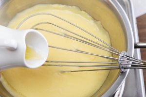 Comment réparer la sauce hollandaise si elle est trop épaisse