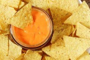 Comment faire une sauce au fromage nacho à partir de zéro