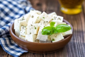 Comment faire du paneer à la maison avec du lait gâté