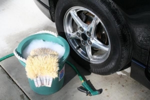 Comment enlever les taches de goudron de votre carrosserie