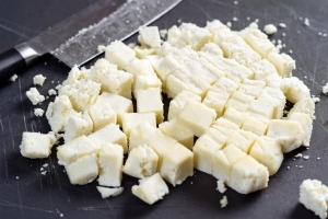 Comment ramollir le paneer réfrigéré