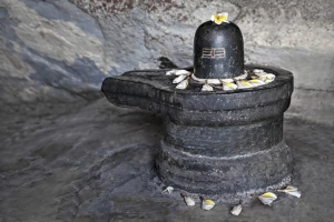 Comment adorer shiva lingam à la maison