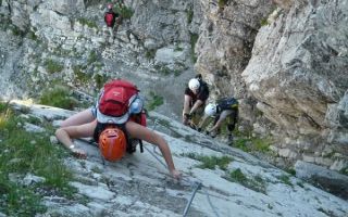 Comment rester en sécurité si vous allez marcher dans les montagnes